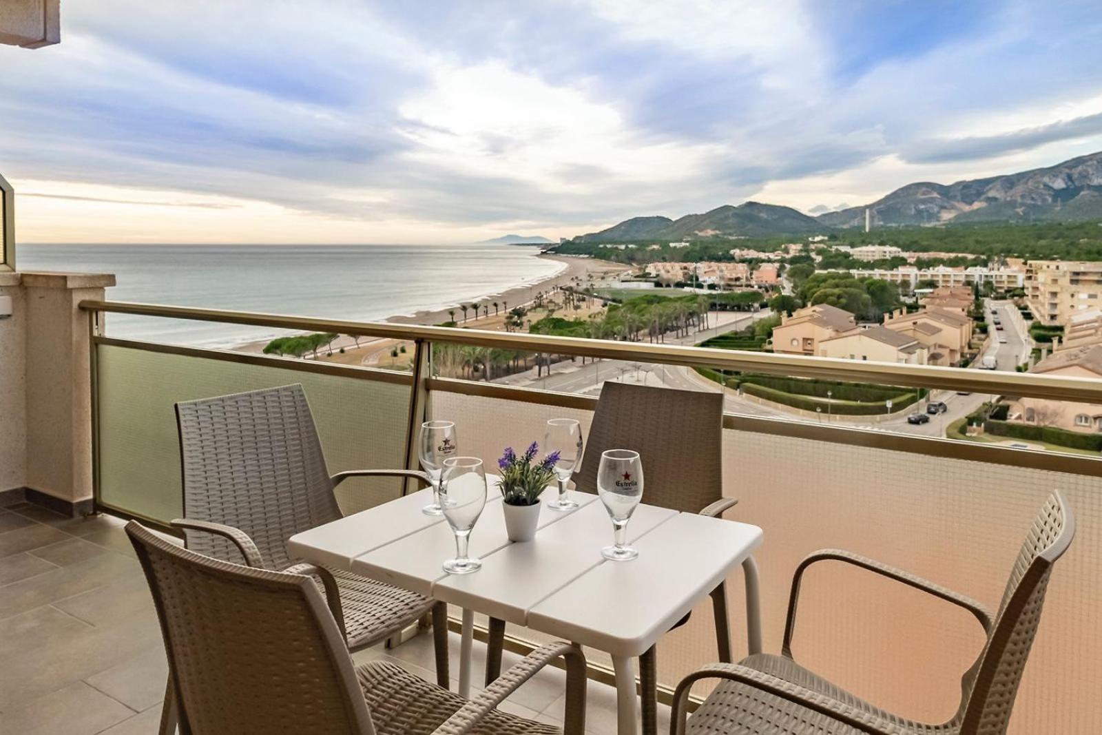Apartamento Con Terraza, Vistas Playa Y Montana L'L'Hospitalet de l'Infant Eksteriør bilde