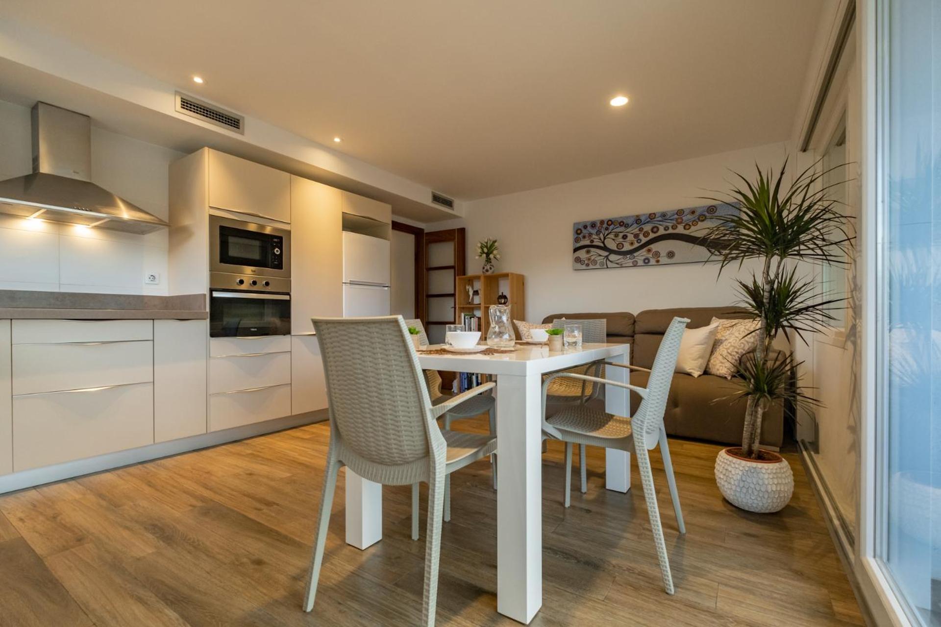 Apartamento Con Terraza, Vistas Playa Y Montana L'L'Hospitalet de l'Infant Eksteriør bilde