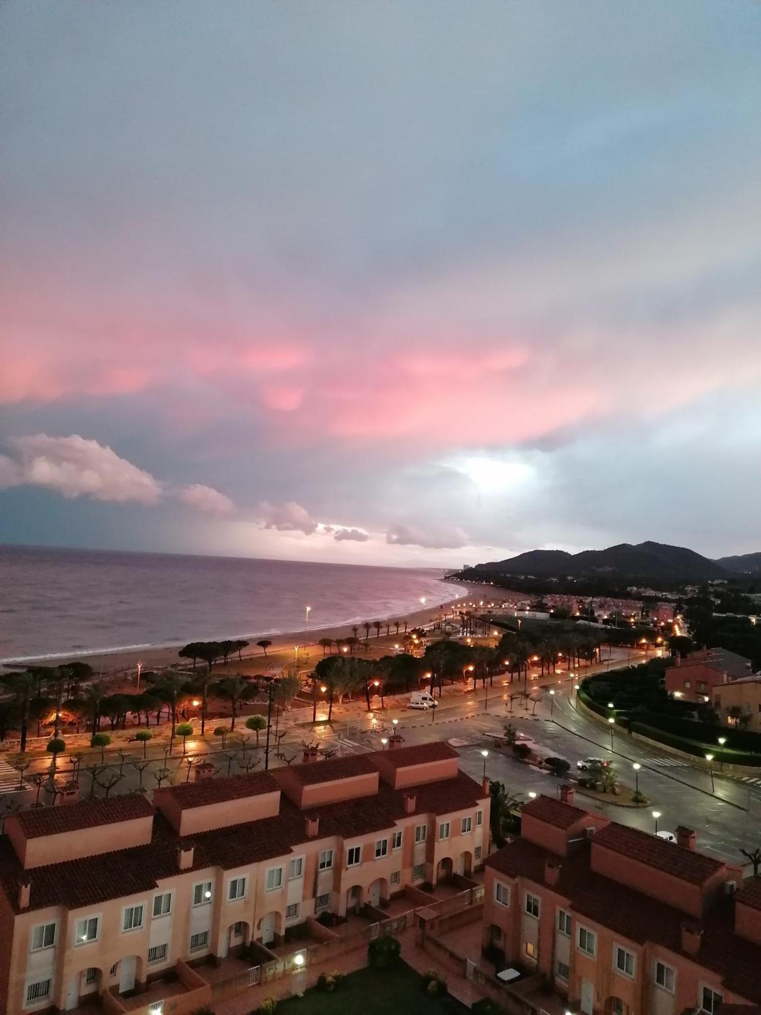 Apartamento Con Terraza, Vistas Playa Y Montana L'L'Hospitalet de l'Infant Eksteriør bilde
