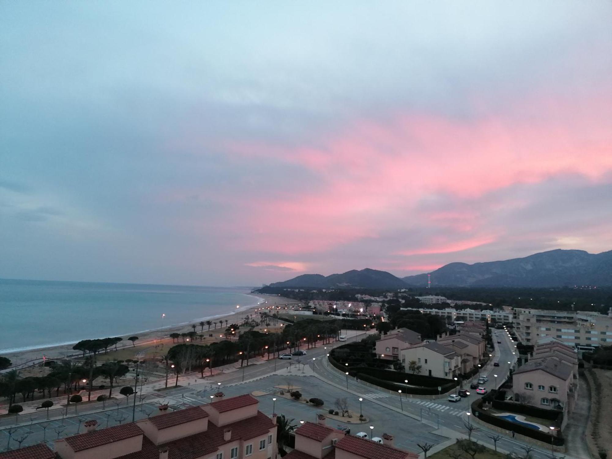 Apartamento Con Terraza, Vistas Playa Y Montana L'L'Hospitalet de l'Infant Eksteriør bilde