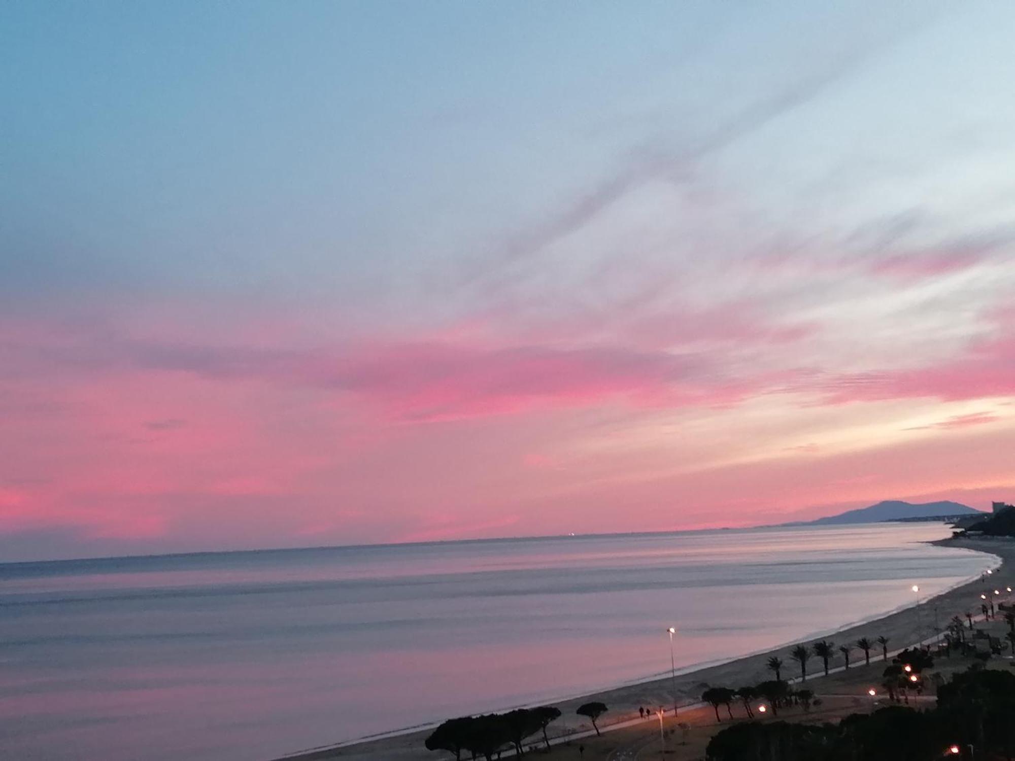 Apartamento Con Terraza, Vistas Playa Y Montana L'L'Hospitalet de l'Infant Eksteriør bilde