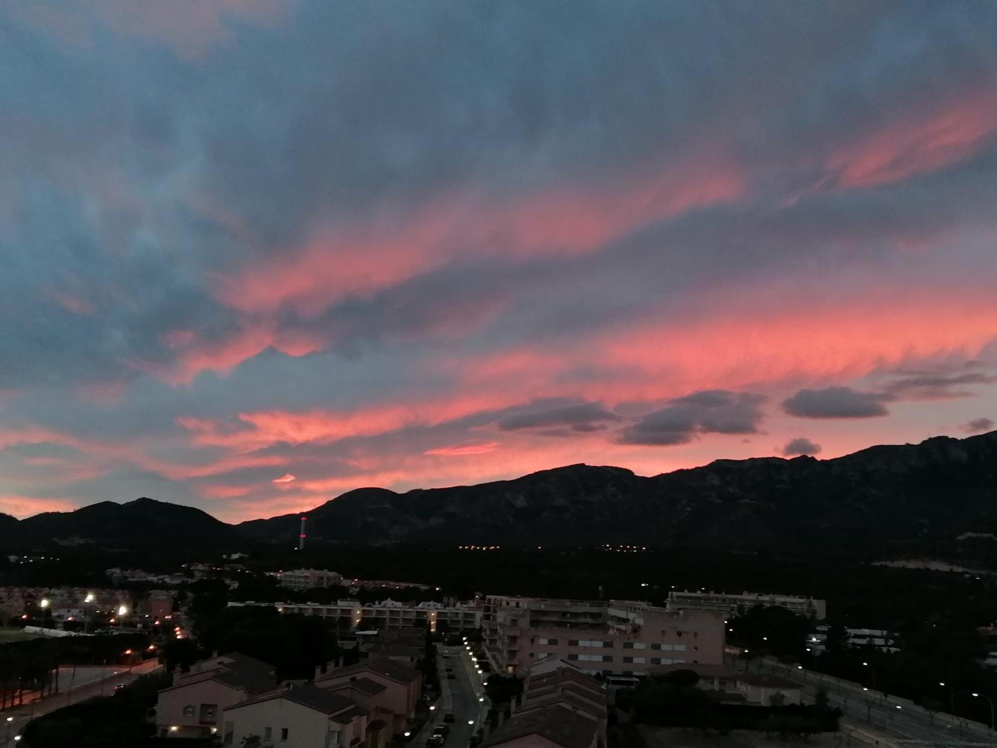 Apartamento Con Terraza, Vistas Playa Y Montana L'L'Hospitalet de l'Infant Eksteriør bilde